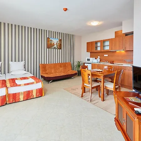 Хотел каролина 4*