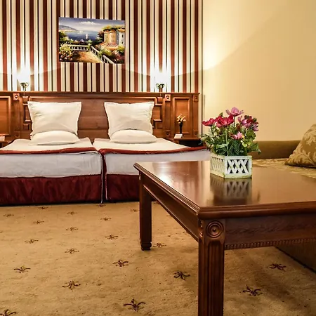 Karolina Hotel Słoneczny Brzeg