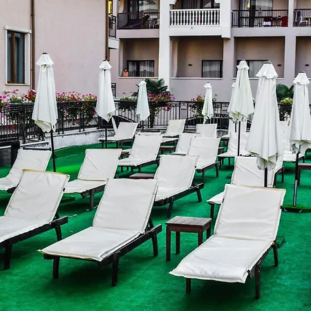 Karolina 4* Słoneczny Brzeg