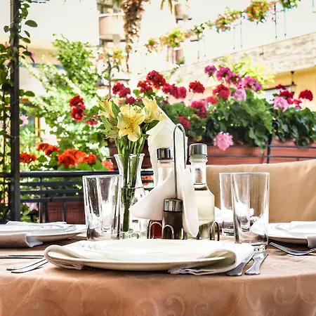 Szálloda Karolina Napospart