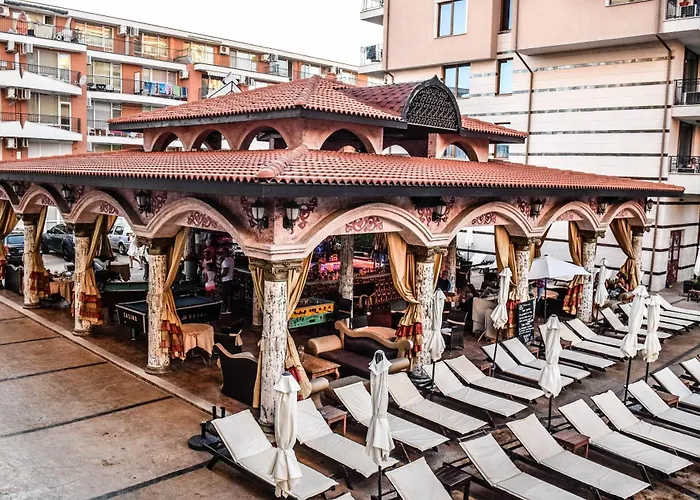 Karolina Hotell Slăntjev Brjag