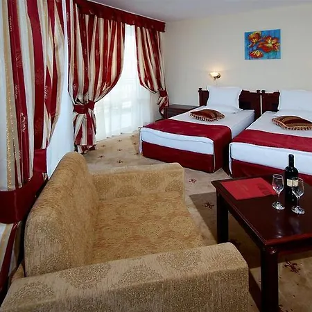 Karolina Hotel